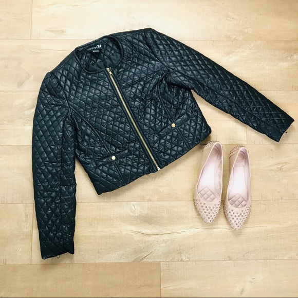 Forever 21 Jackets & Blazers - Forever 21 Quilted Jacket